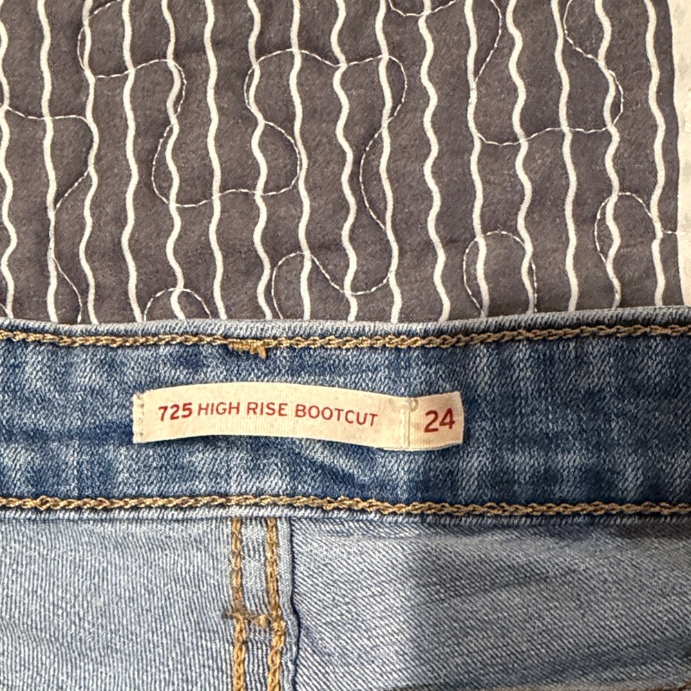 Levi's High Rise Bootcut Jeans - Classic Blue